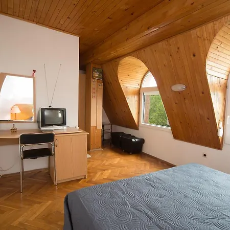 Spiro Guest house